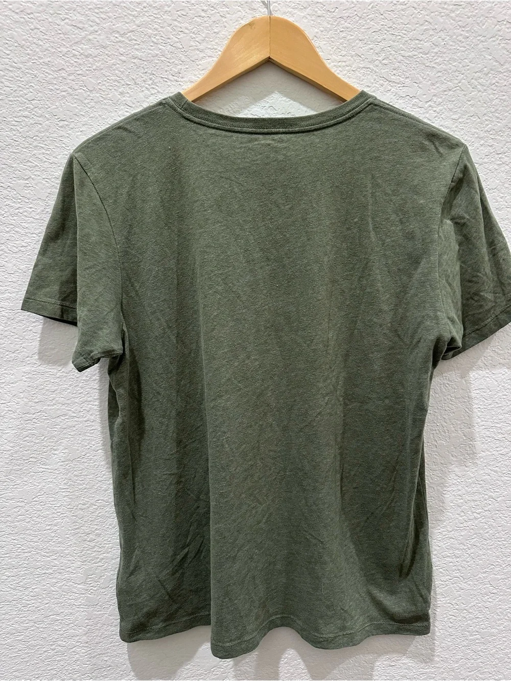The North Face Olive Green Logo Graphic T-Shirt Women’s Medium - Picture 4 of 4